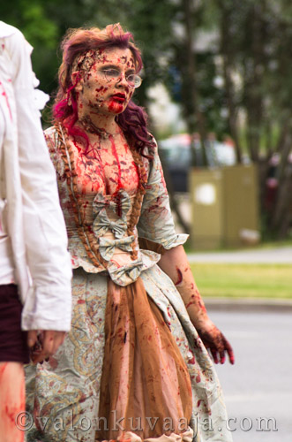 Hameenlinnan-Zombie-Walk-2013-valokuvaaja-Markus-Kauppinen-01