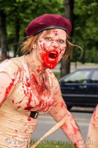 Hameenlinnan-Zombie-Walk-2013-valokuvaaja-Markus-Kauppinen-01